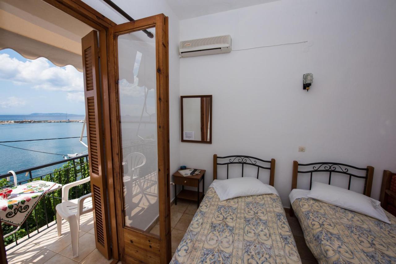 Orfanos Loutraki Rooms מראה חיצוני תמונה